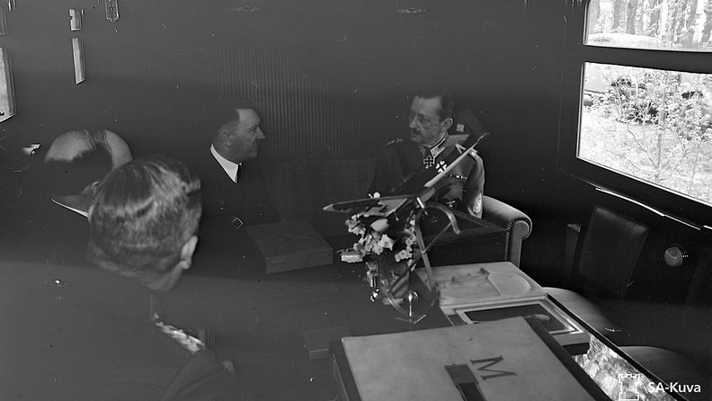 hitler-mannerheim
